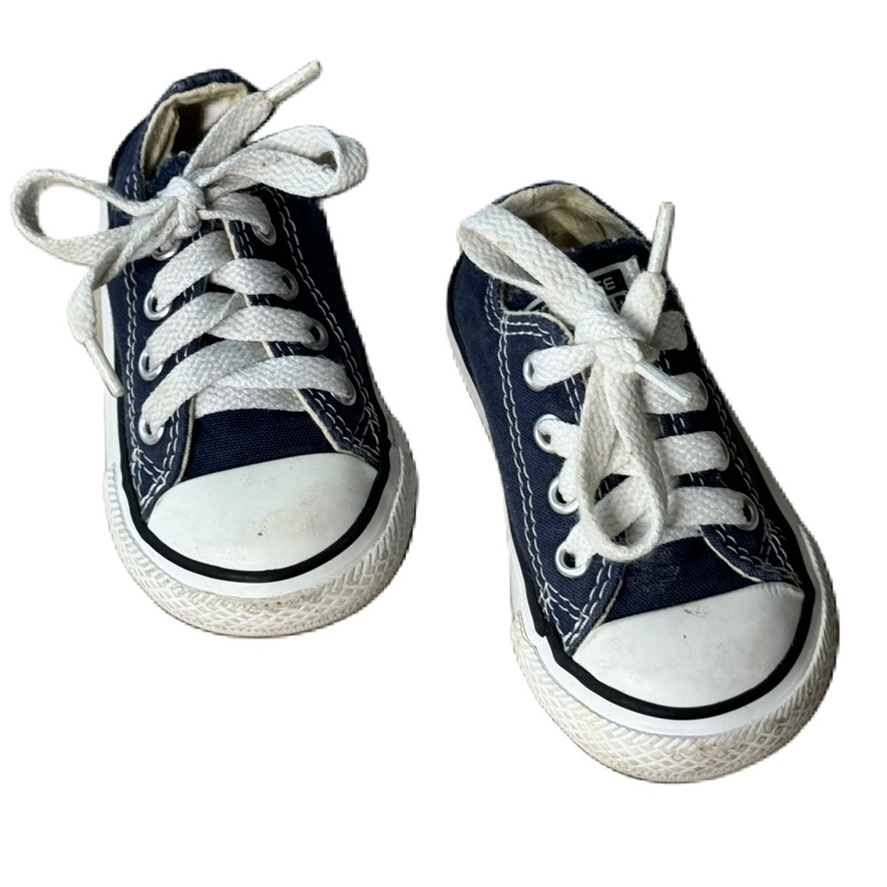All- Star CONVERSE size 4 TODDLER
